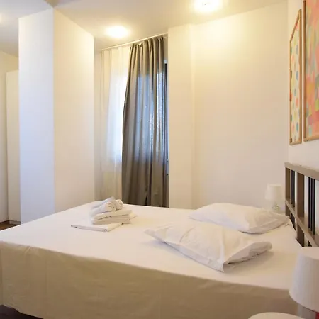 Hotel apartamentowy Mosilor