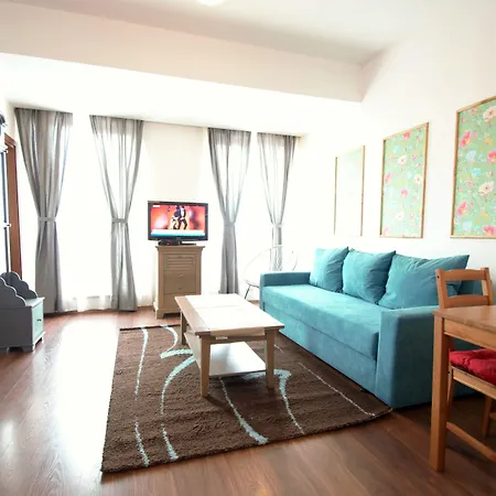 Ξενοδοχείο με διαμερίσματα Mosilor