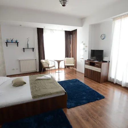 Ξενοδοχείο με διαμερίσματα Mosilor