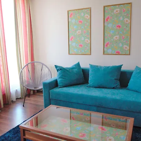 Ξενοδοχείο με διαμερίσματα Mosilor